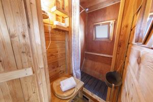 Logement insolite La Toue Cabanee centre ville