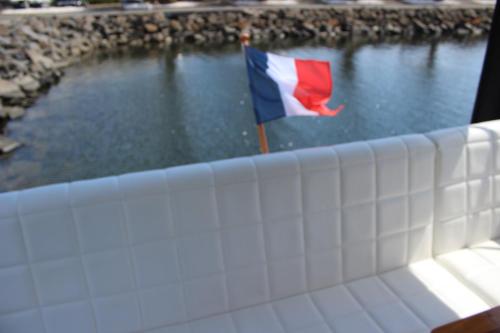 LOVERS BOAT ALOHA II