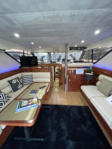Bateau-hôtel Luxury privat yacht heart of city N108 marina do freixo 4300-316 Porto Région Nord