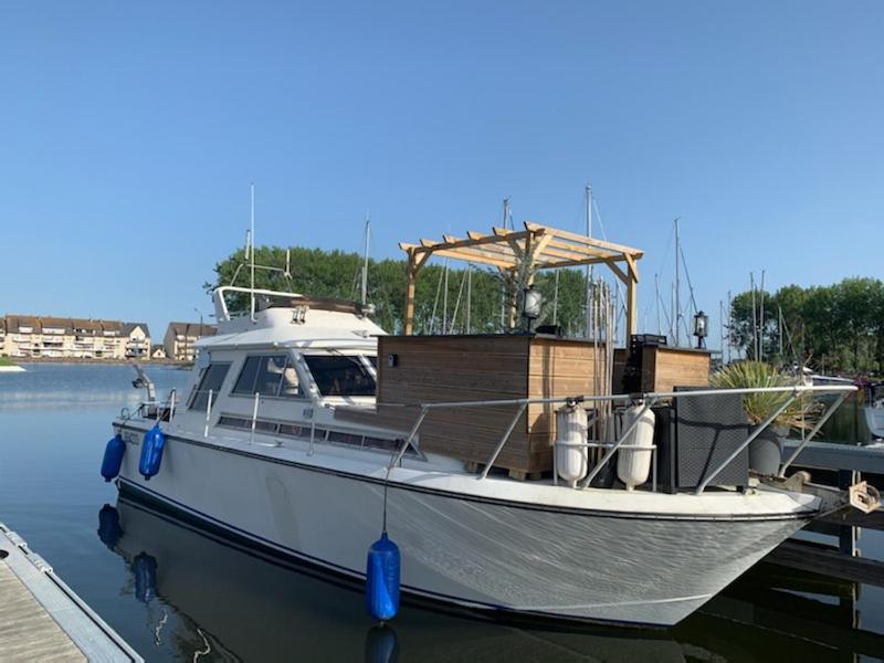 Magnifique bateau maison Ponton J Esplanade Eric Tabarly, 14150 Ouistreham