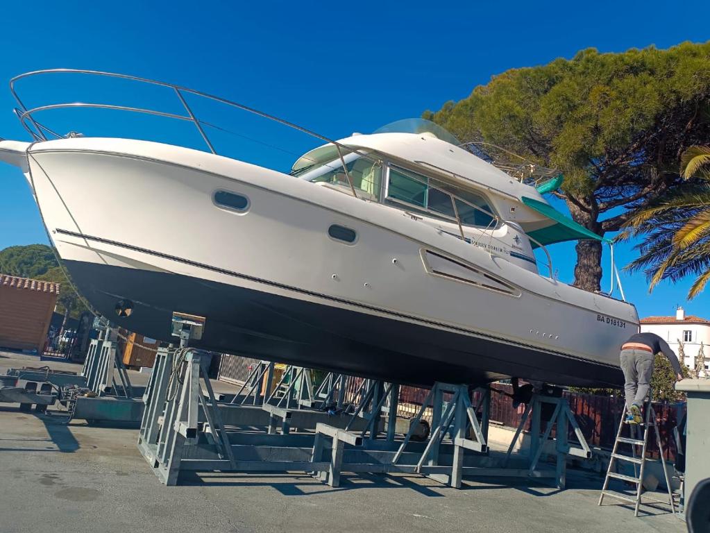 Bateau-hôtel Miradour Port de Sainte-Maxime 83120 Sainte-Maxime