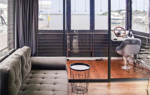 Nice ship-boat in Brandenburg with 1 Bedrooms