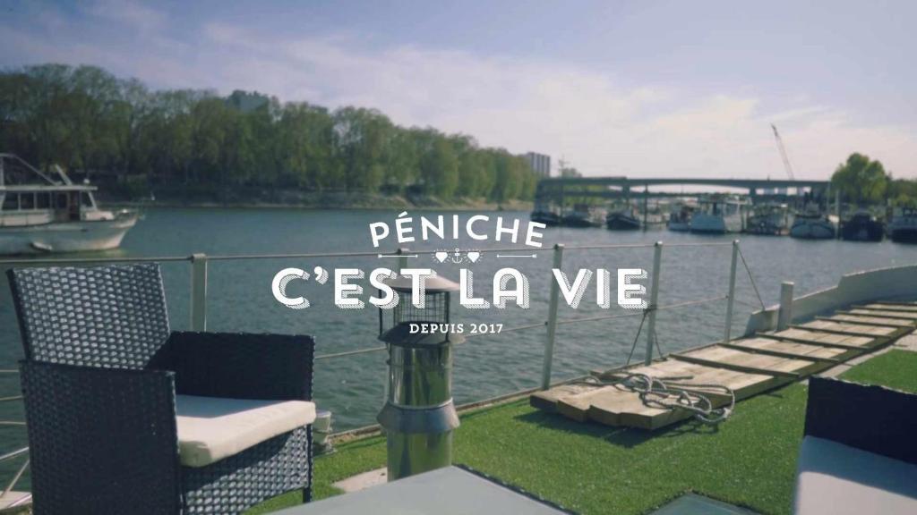 Peniche C'est La Vie 32 Quai Aulagnier, 92600 Les Grésillons