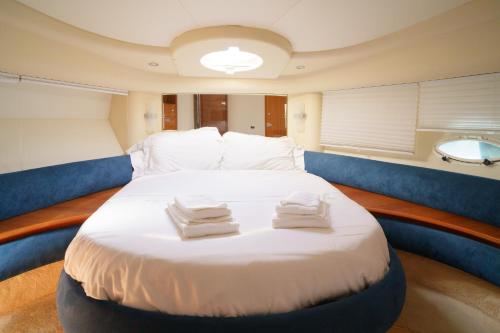 Sailing 360 Night On Board Experience