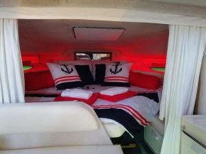 SLEEPBOAT Barco Hotel