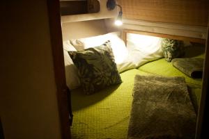 SLEEPBOAT YACHT