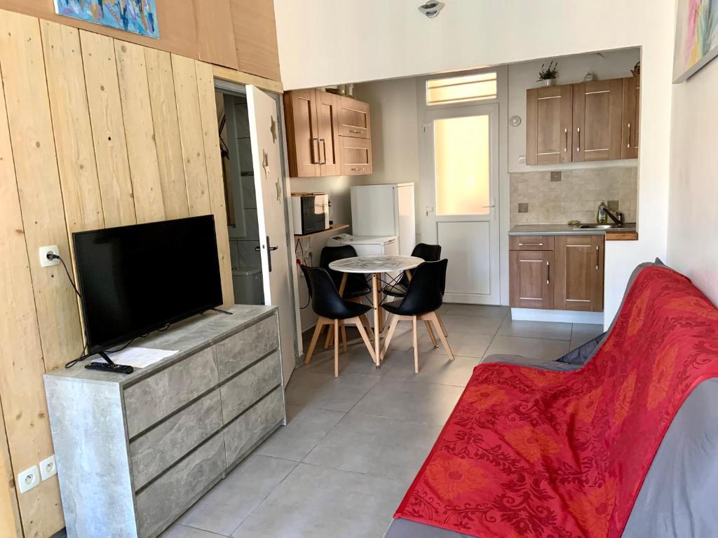 Spreeapartment MARA 10317 Berlin