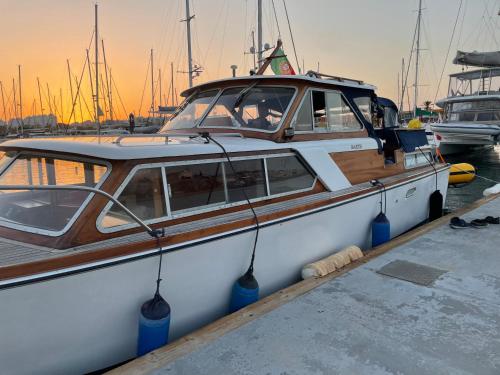 Stay in a Yacht - Algarve