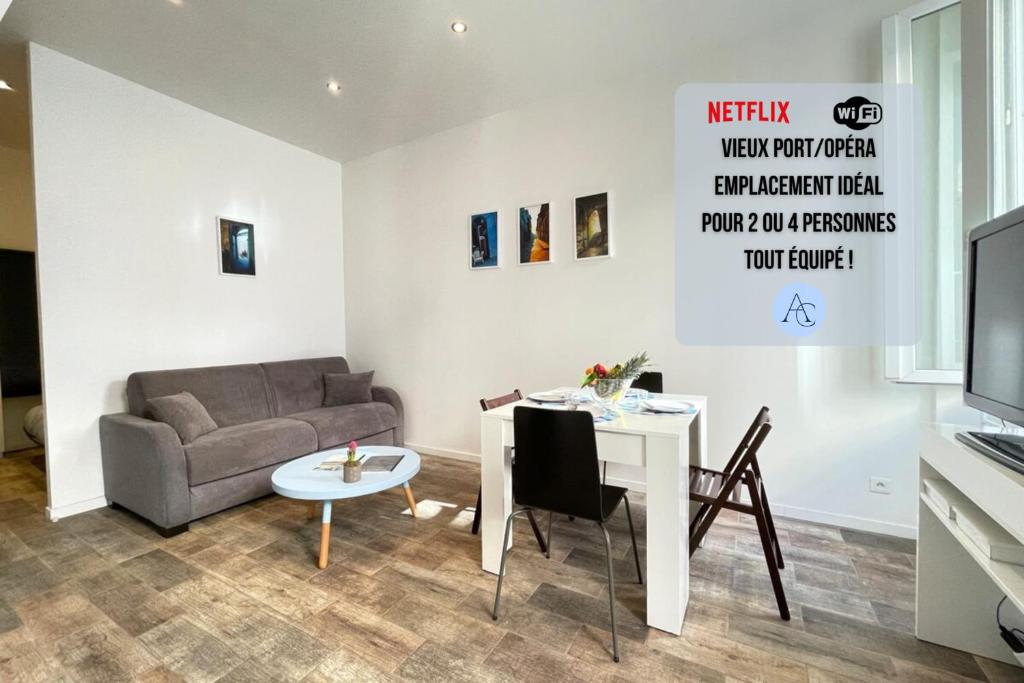 Studio sur la péniche Santa Julia à Chantilly 60340 Saint-Leu-dʼEsserent