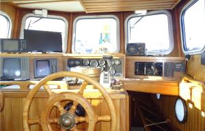 Stunning ship-boat in Wismar with 2 Bedrooms and WiFi