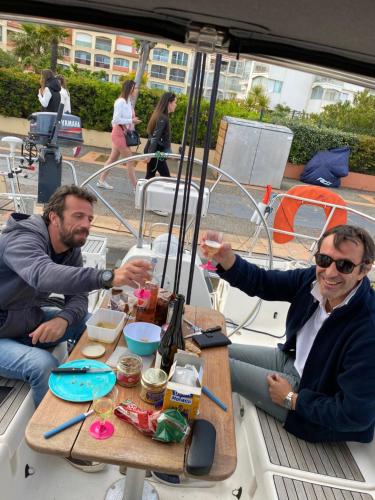 SUPERBE VOILIER CAP AGDE avec parking gratuit sur place