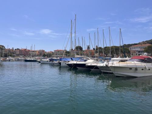 Superbe YACHT LUXE familial à St Jean Cap-Ferrat.