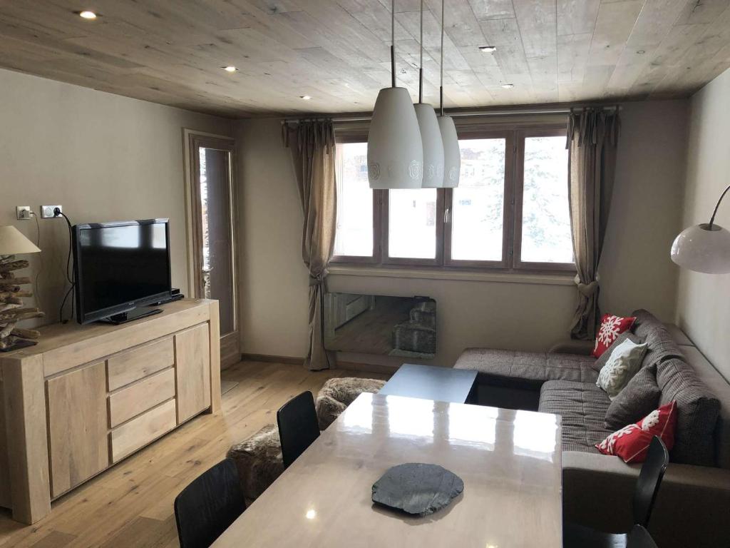 Voilier logement spacieux à louer au port - Gruissan Plage - 11 Aude 11430 Gruissan