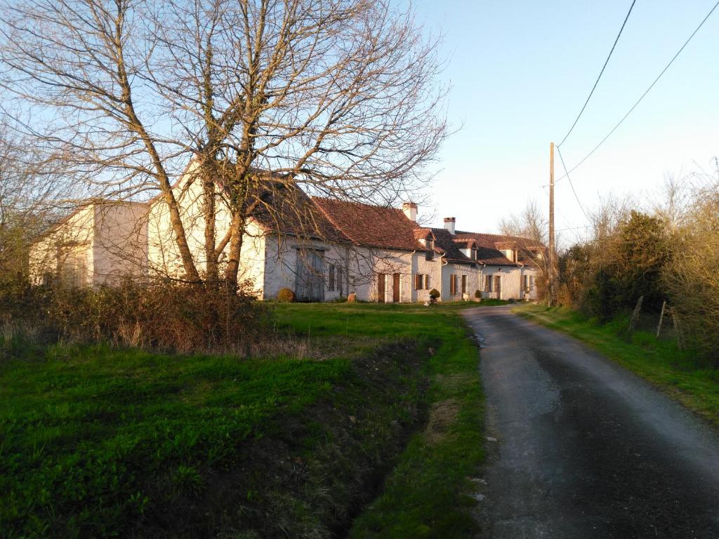 B&B / Chambre d'hôtes Bauvais 1 lieu-dit Bauvais, 86310 Haims