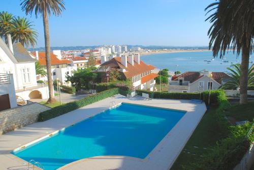 Bay São Martinho do Porto portugal