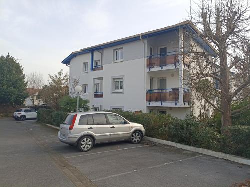 Bayonne appartement 63m2 avec terrase parking wifi Bayonne france