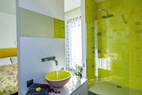 BB 12 LUBERON chambres d'hôtes contemporaines Cabrières-dʼAvignon france