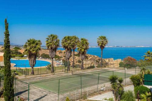 Beach Aparment with wonderful Seaviews and Pool Lagos portugal