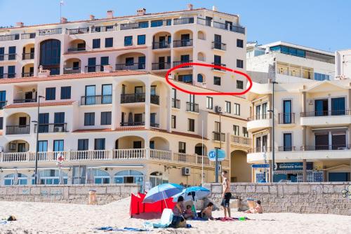 Beach House Sesimbra portugal