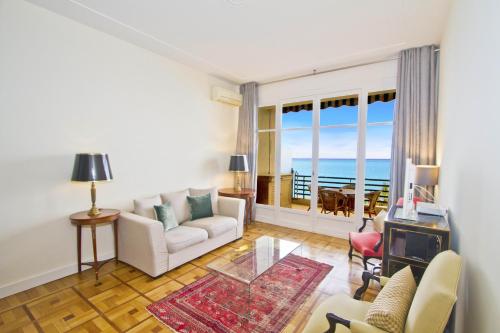 Appartement BEACHSIDE SUITE PANORAMIC - PROMENADE HOLIDAY Promenade des Anglais 169 Nice