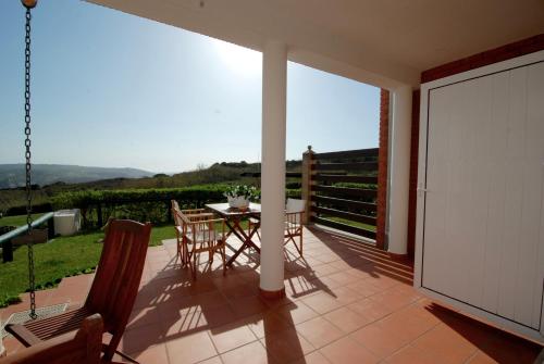 Beacon - Seaview apartment in complex with 3 pools, 1km to the beach São Martinho do Porto portugal