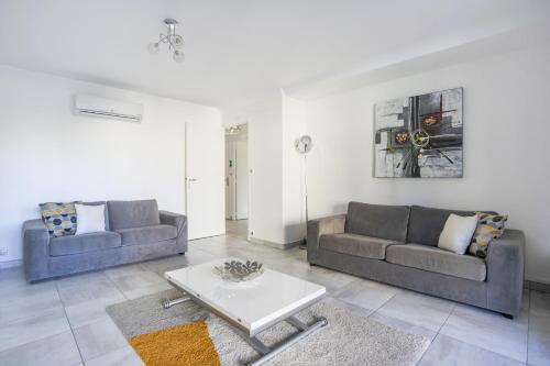 Appartement beau 2 pieces a cannes Alexandre III, LE VÉNUS, 55 Cannes