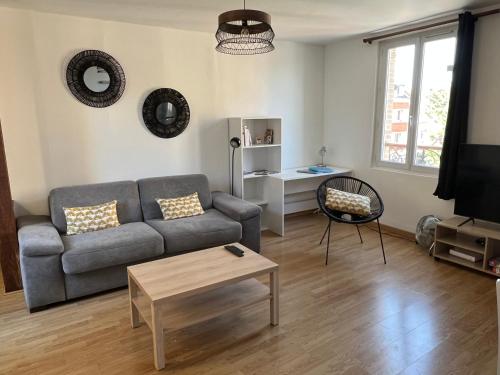 Appartement Beau 2 pièces Quartier Brindeau à 10 min à pied des Docks et 20 min de la Gare - Les Appartements Océane Etage 2 à droite 118 Rue Gustave Brindeau Le Havre