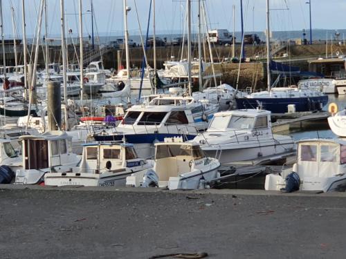 Beau logement 2 pers à 1,2km de la plage Grandcamp-Maisy france