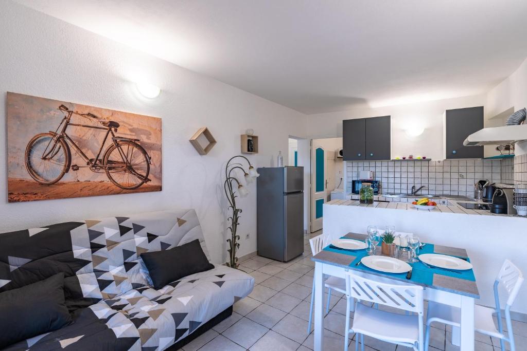 Appartement Beau Soleil Route de Santa Reparata - Résidence Aletti, 20220 LʼÎle-Rousse