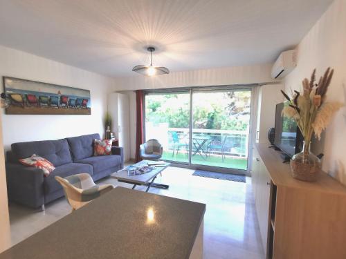 Appartement Beau studio proche centre ville, une terrasse vue mer latérale, piscine, Parking 6 Impasse Bellevue Cannes