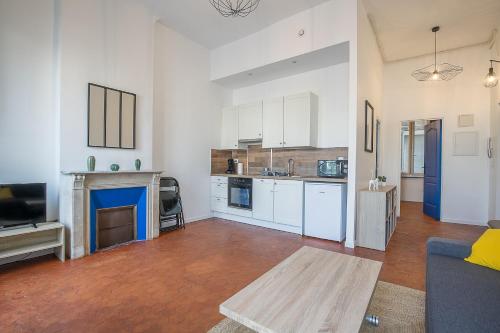 Appartement Beau T2 refait à neuf, Joliette? proche métro, panier, vieux port 45 Rue de Forbin Marseille