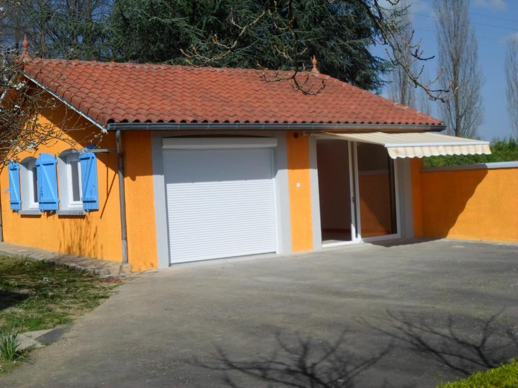 Maison de vacances BEAULIEU Bat B 18 Chemin des Crêtes, 65600 Sarrouilles