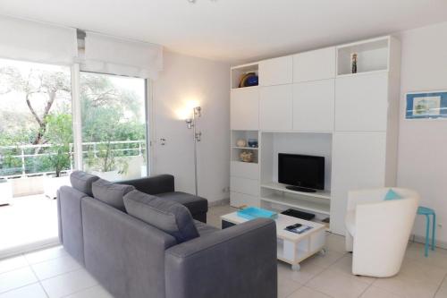 Appartement Beautiful 2 bedroom \ 99 Route de la Badine Antibes