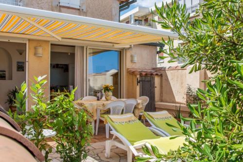 Appartement Beautiful 2br with AC and sea-view terrace in La Seyne-sur-Mer Welkeys 153 Boulevard de la Verne La Seyne-sur-Mer