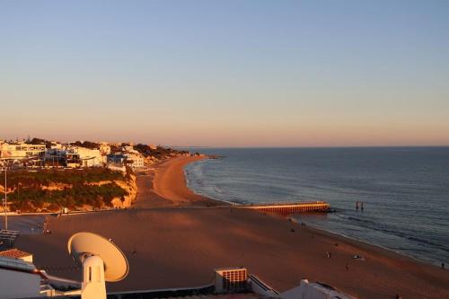 Beautiful 3 floors front beach house with terrace Albufeira portugal