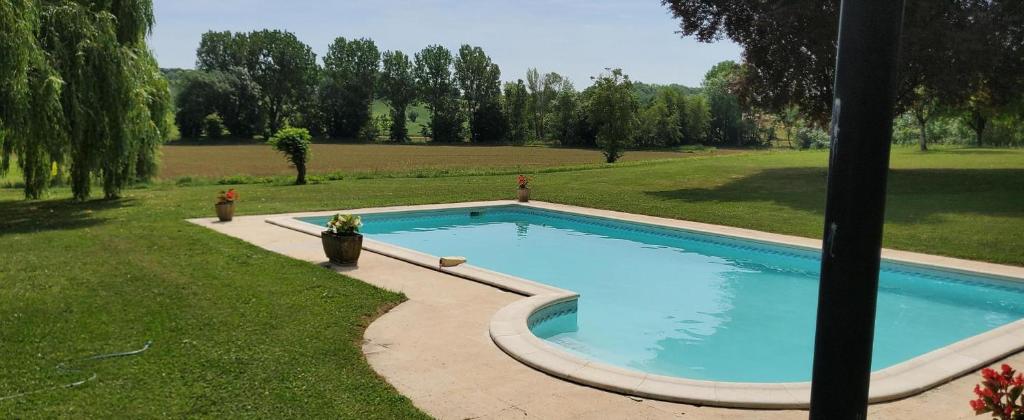 Maison de vacances Beautiful 4 bedroom property near to Monflanquin 466 Route de Moutou, 47150 Laussou