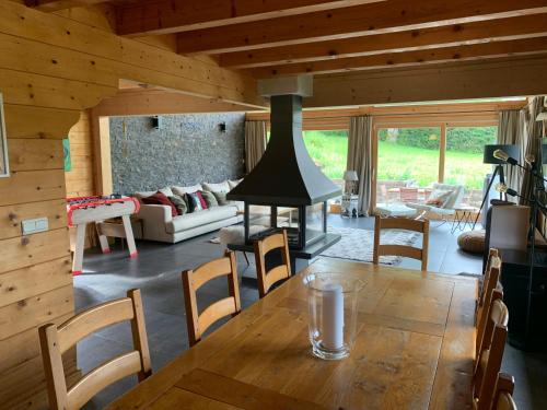 Maison de vacances Beautiful 5-bed chalet in Les Carroz d'Araches 1088 Route de Flaine Les Carroz d\'Arâches