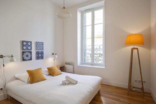 Beautiful and bright 2-br at the doors of Le Panier in Marseille - Welkeys Marseille france