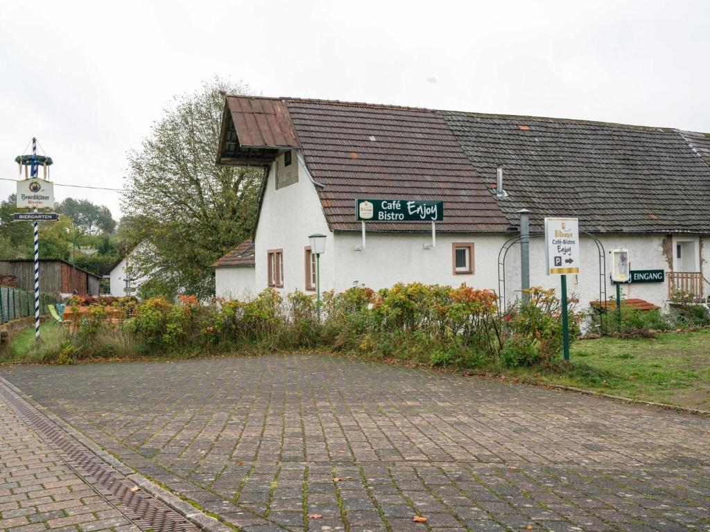 Appartement Beautiful and comfortable home in a hilly area with a spacious fenced garden , 54570 Meisburg