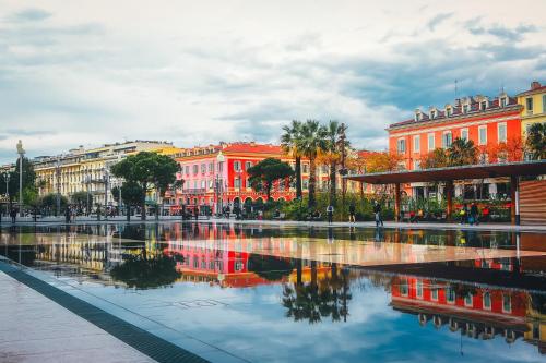 B&B / Chambre d'hôtes Beautiful and cozy place in the center of Nice 1 Rue Centrale Nice