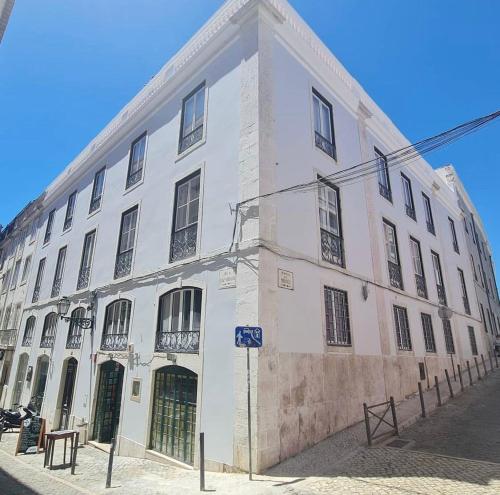 Appartement Beautiful and Stylish 5BR in the heart of Chiado 19 Rua Luz Soriano Lisbonne