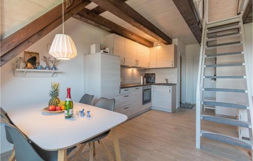 Appartement Beautiful apartment in Friedrichskoog-Spitze with WiFi and 2 Bedrooms  Friedrichskoog-Spitz