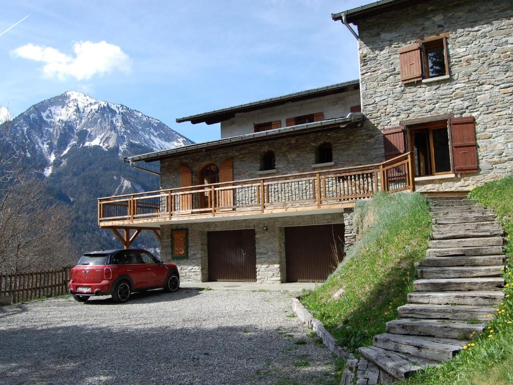 Chalet Beautiful Chalet in Champagny en Vanoise with Sauna , 73350 Le Villard