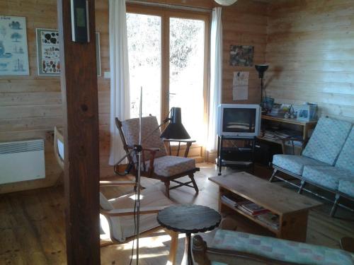 Chalet Beautiful Chalet with Terrace Garden Barbecue Parking  Saint-Apollinaire