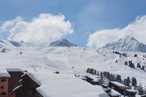 Beautiful COSY apt with BALCONY in BELLE PLAGNE Mâcot La Plagne france