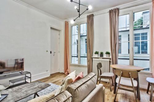 Beautiful flat just nearby Madeleine in Paris - Welkeys Paris france