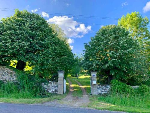 Maison de vacances Beautiful French Holiday Villa Le Petit Pre 800 Roche Route D'Angouleme Saint-Junien