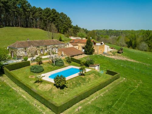 Beautiful holiday home in Loubejac with nature views Villefranche-du-Périgord france