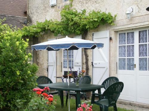 Beautiful Holiday Home near Forest in Montfaucon Labastide-Murat france