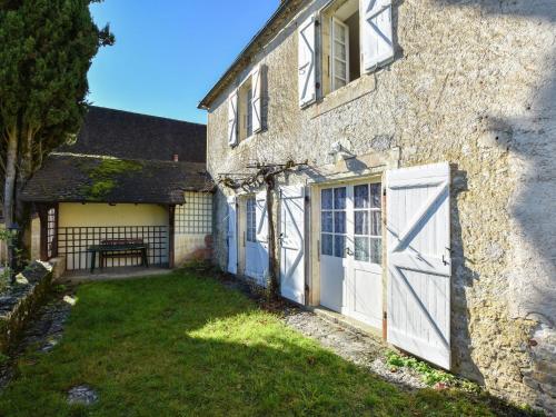 Maison de vacances Beautiful Holiday Home near Forest in Montfaucon  Labastide-Murat